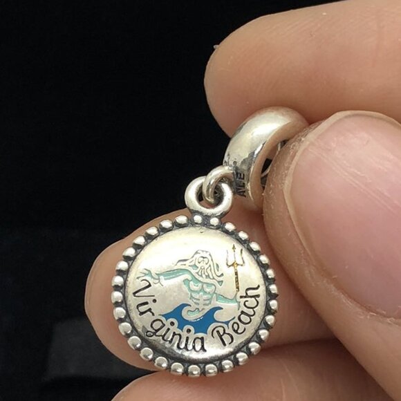 ✨🔥Pandora Blue Virginia Beach Exclusive Dangle Charm Travel Pendant - Picture 1 of 4